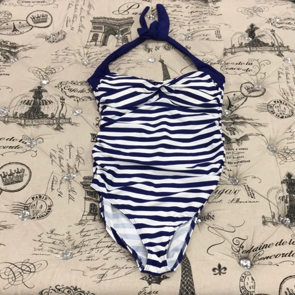 KIMI AND KAI Shae One-Piece Maternity Swimsuit - Picture 4 of 8